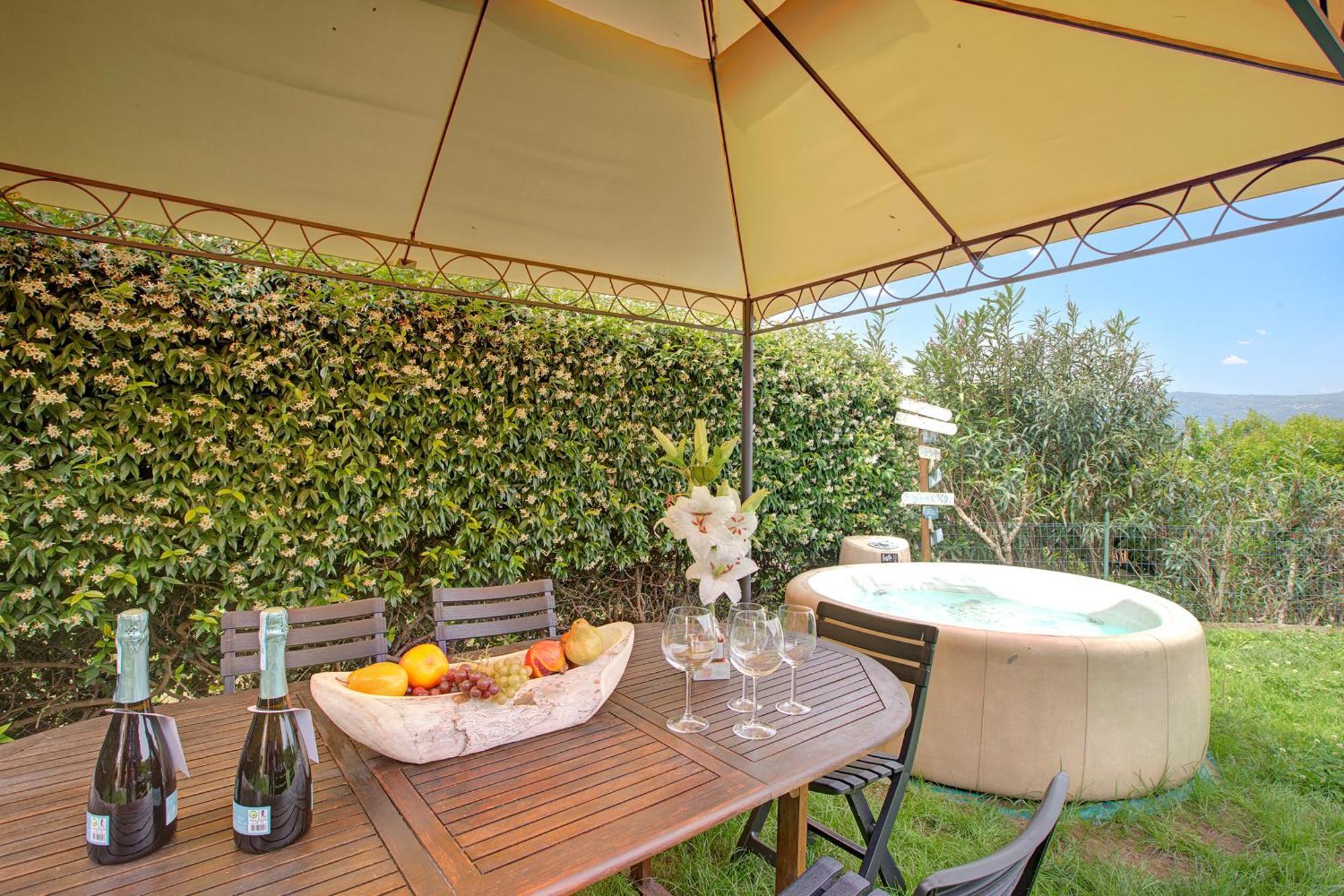 איספרה La Luna Nel Lago Lake View Garden - Happy Rentals מראה חיצוני תמונה